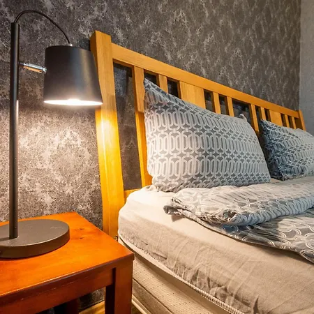 Quiet Romantic Parking, Апартаменты *