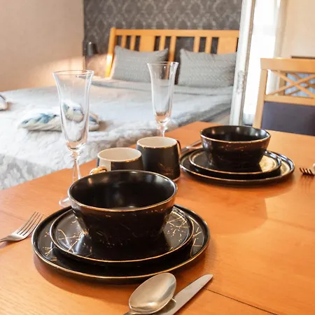 Apartment Quiet Romantic Parking,