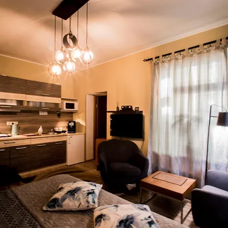 Apartment Quiet Romantic Parking, *