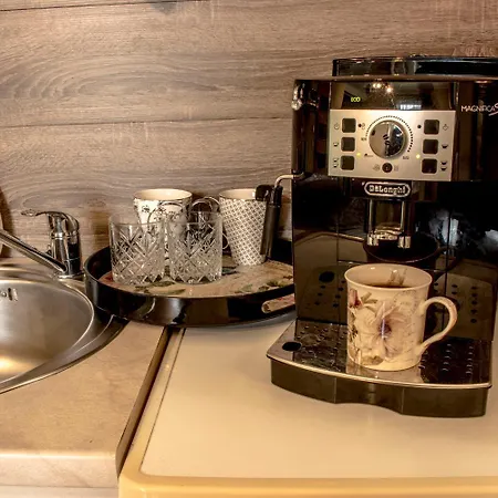 Quiet Romantic Parking, Апартаменты Тарту