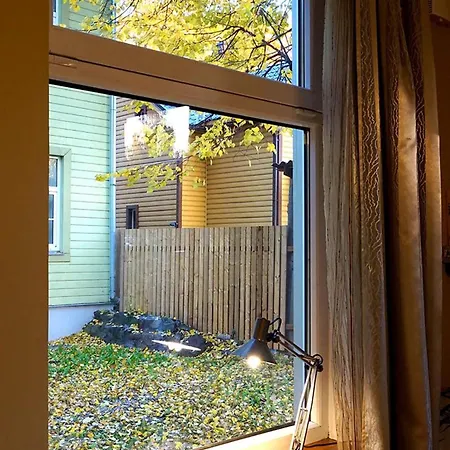 Quiet Romantic Parking, Apartment