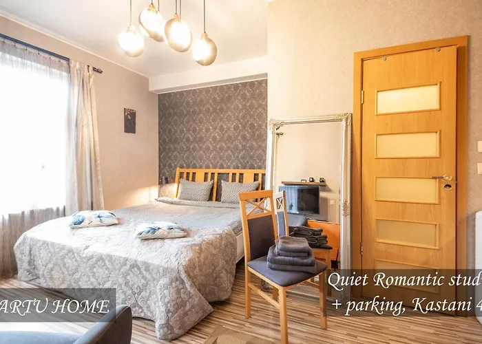 Quiet Romantic Parking, Appartement Tartu
