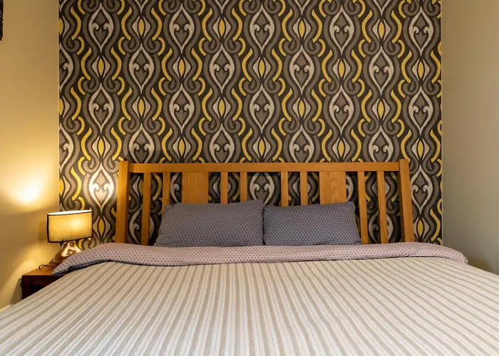 Quiet Romantic Parking,